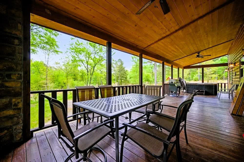 Cul-de-sac Cabin - Pool Table-Hot tub-Pet Friendly