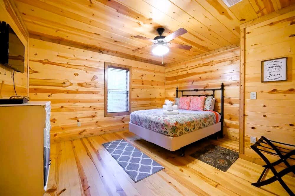 Cul-de-sac Cabin - Pool Table-Hot tub-Pet Friendly