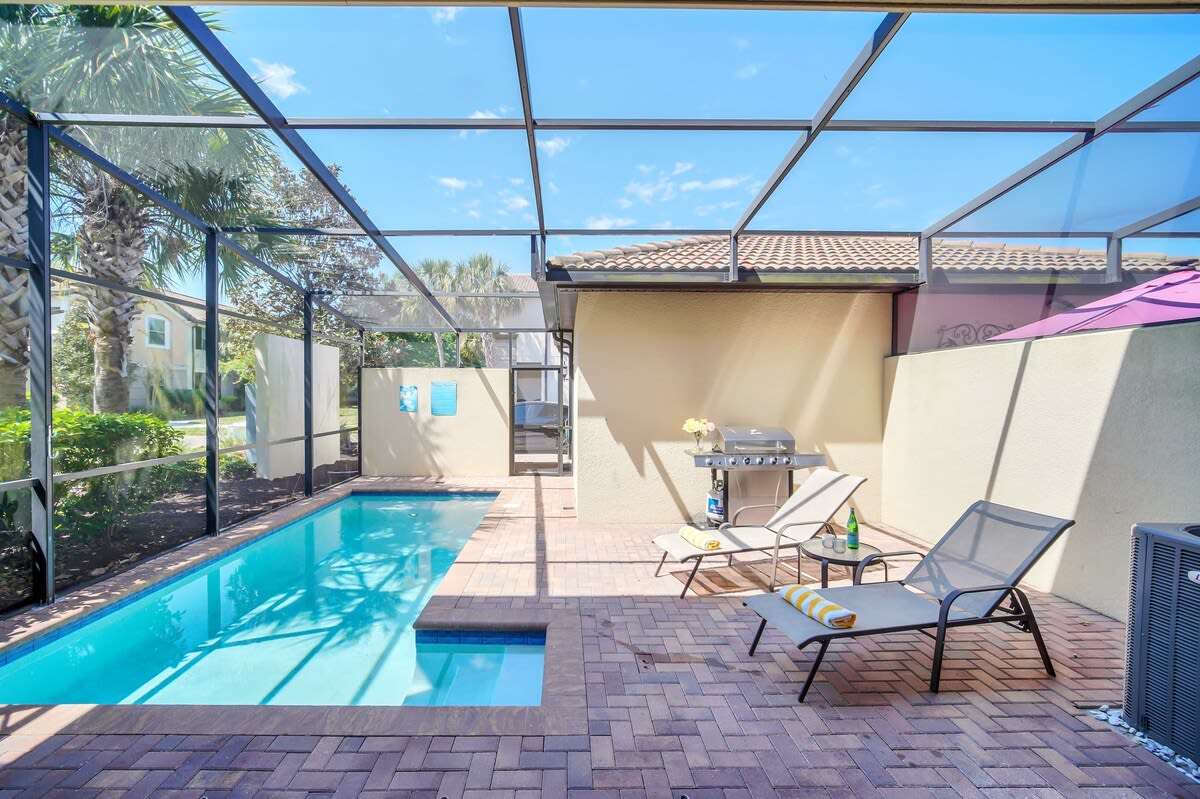 5BR family haven w/ themed rooms & pool