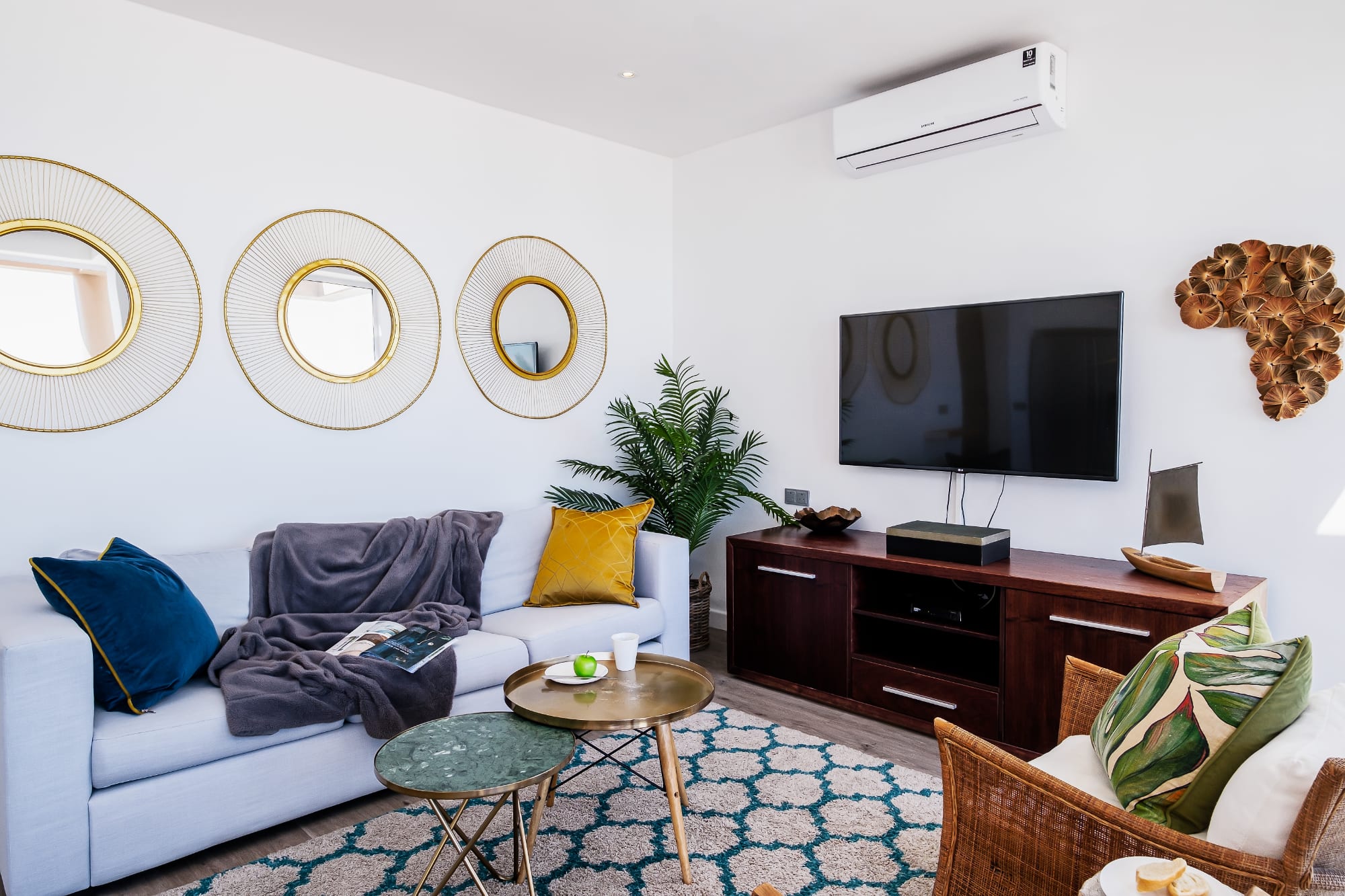 Beautiful Holiday Apartment with Beach View Modoco 6