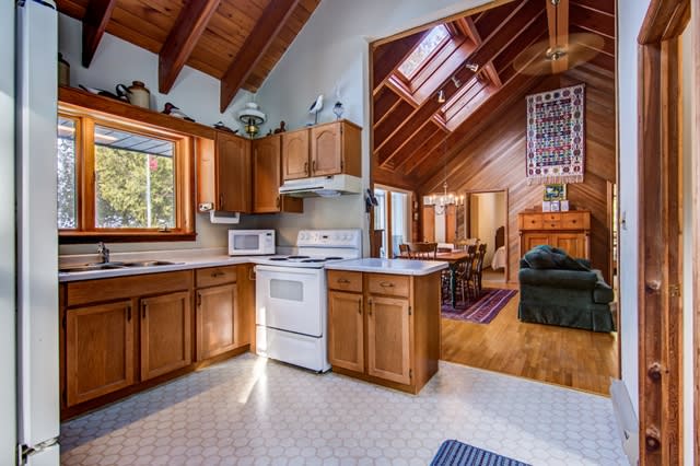 RC - Cottage #1484