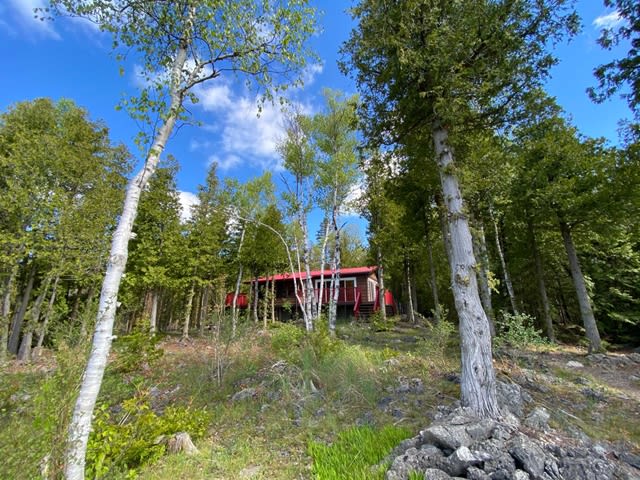 RC - Cottage #1243