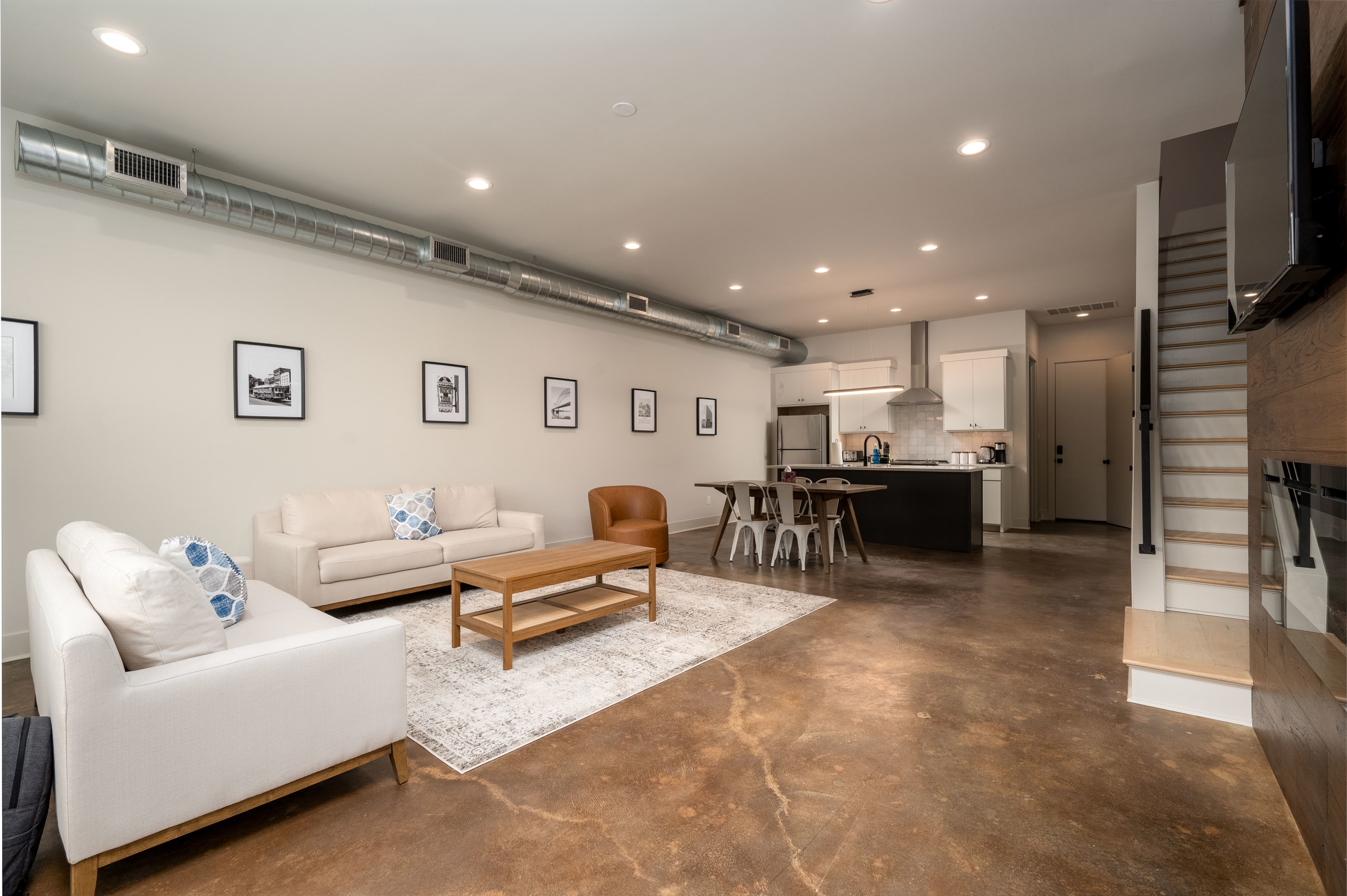 Newly Built Townhome - Close to Everything Midtown