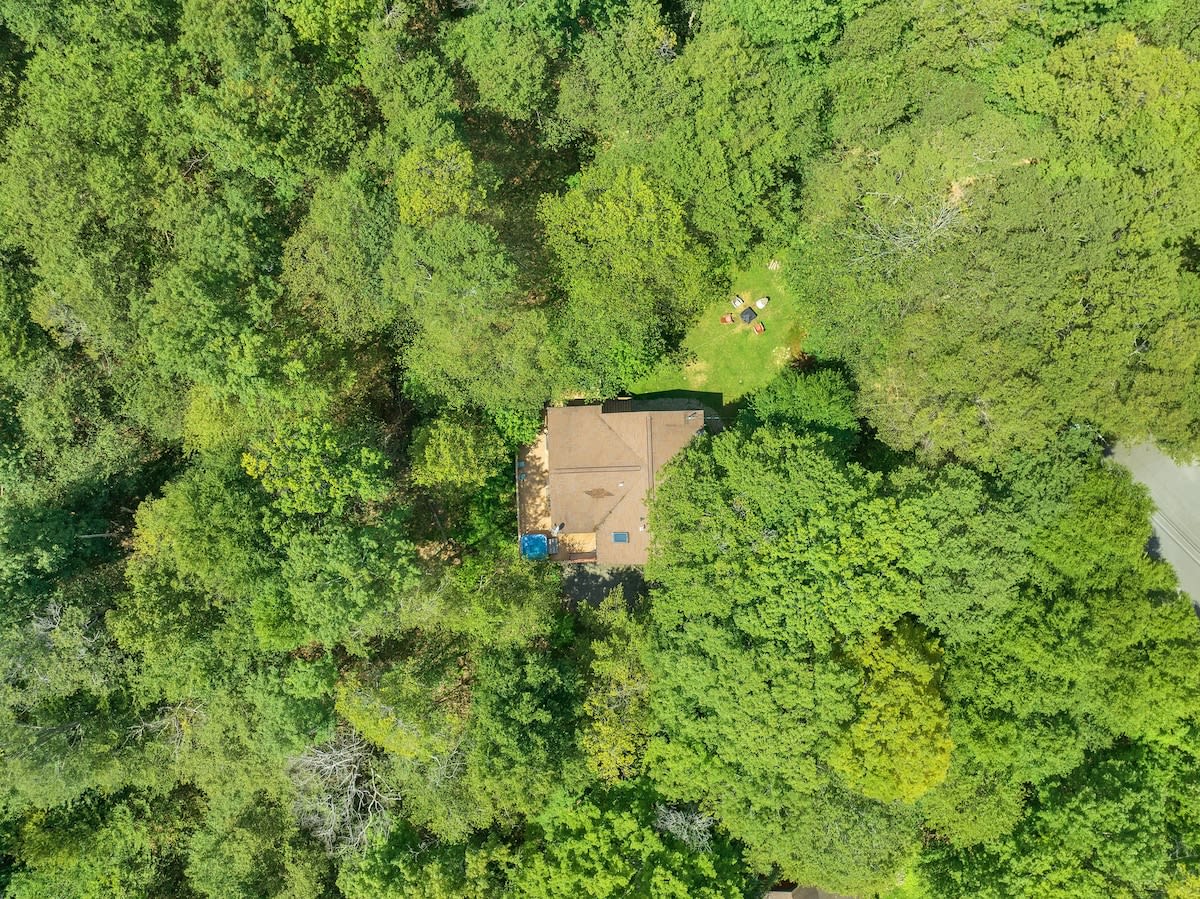 Log Cabin | King Beds | Lake Access