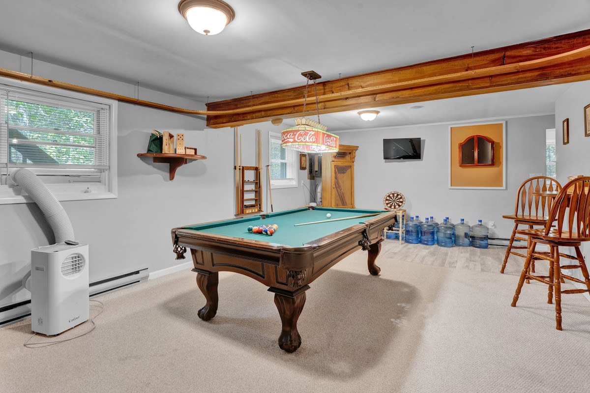 Log Cabin | King Beds | Lake Access