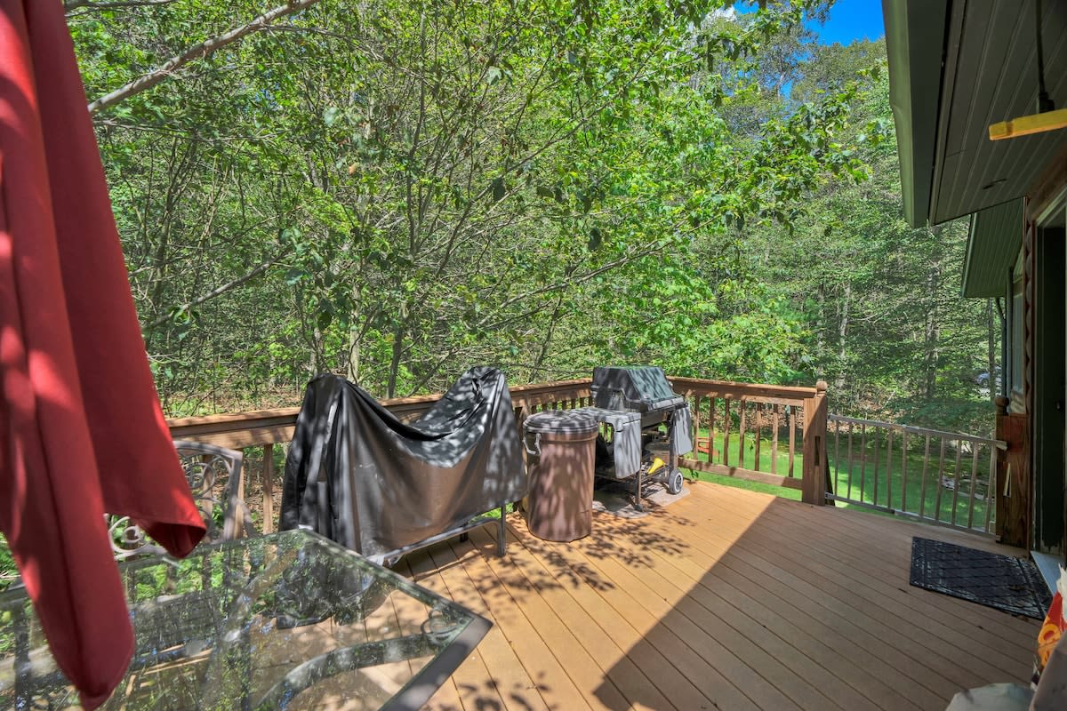 Log Cabin | King Beds | Lake Access