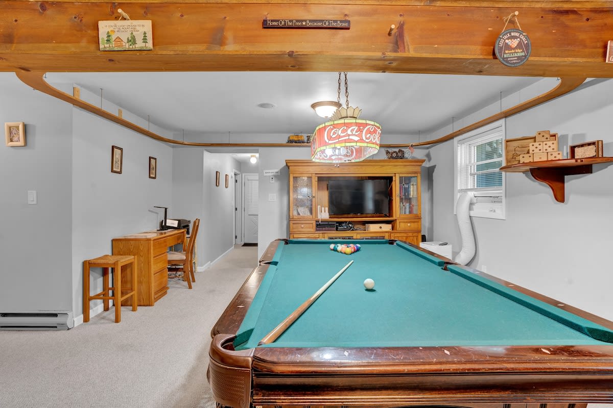 Log Cabin | King Beds | Lake Access