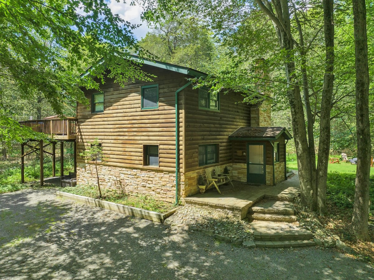 Log Cabin | King Beds | Lake Access
