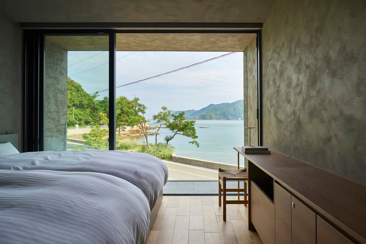 View 2