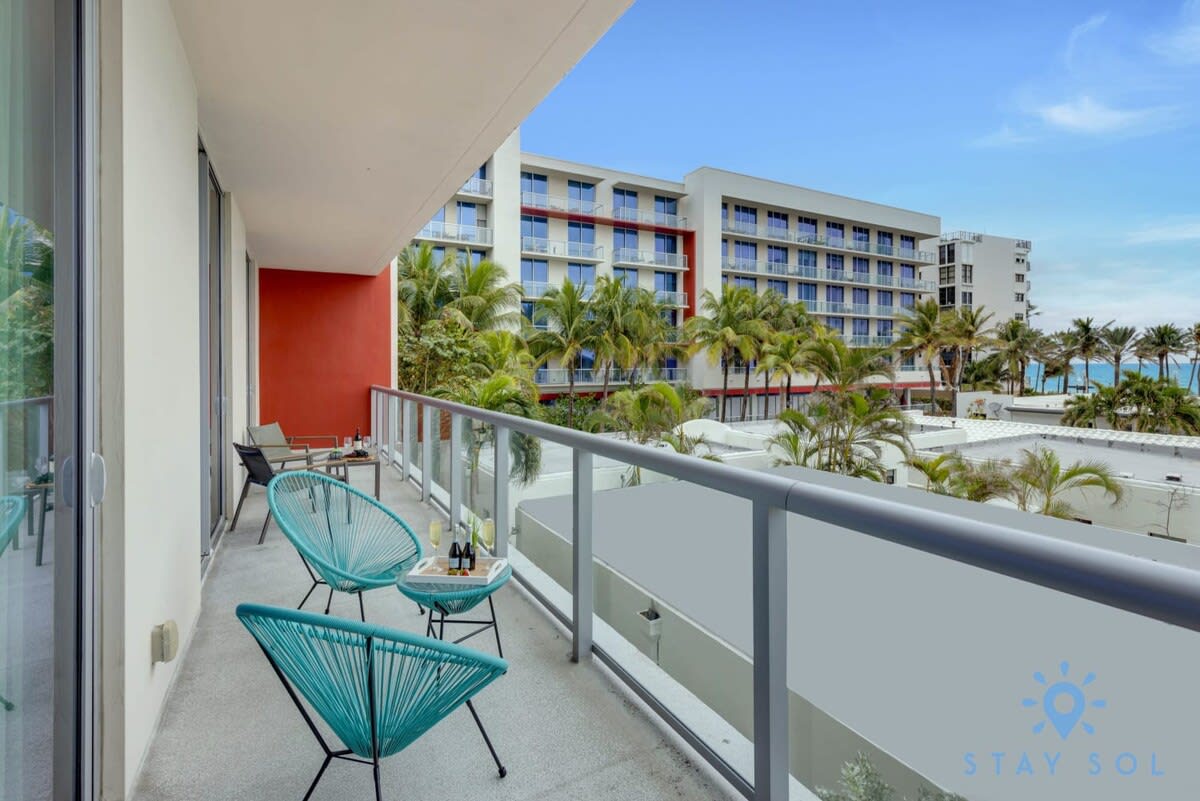 Rooftop Pool & Hot Tub + Gym|Hollywood Beach