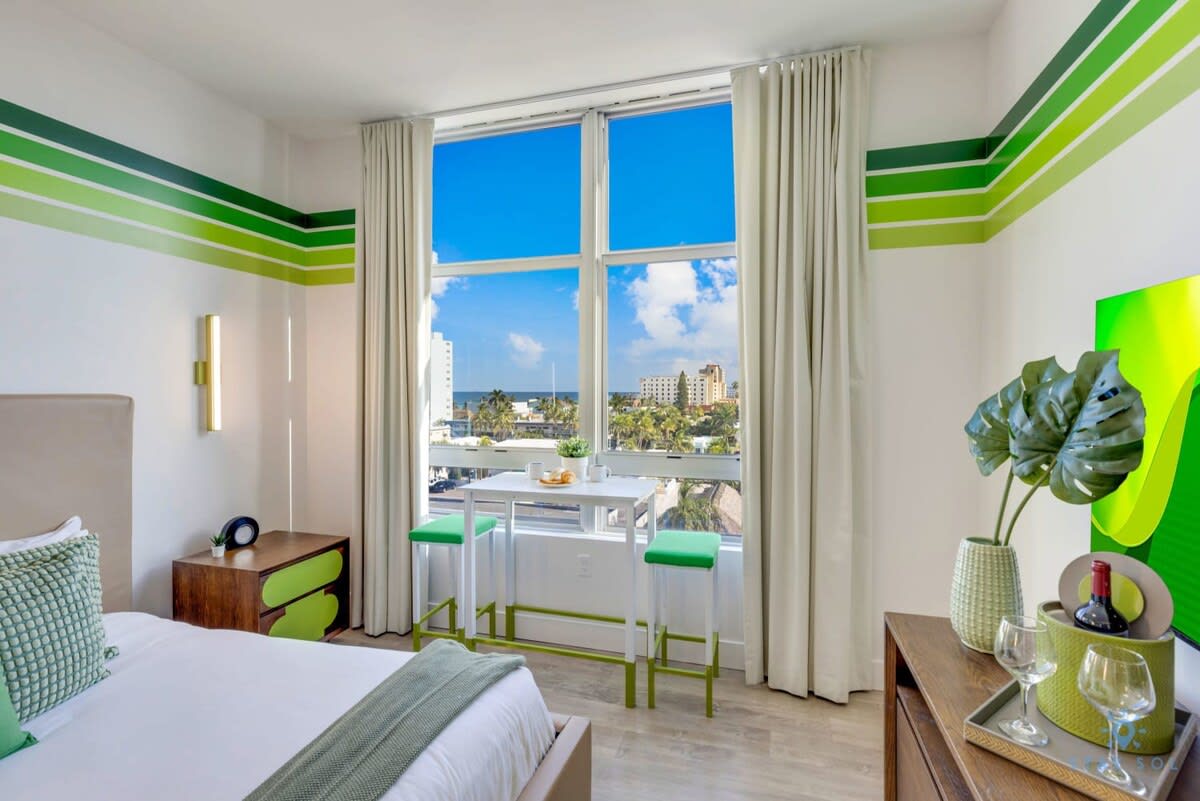 Rooftop Pool & Hot Tub, Hollywood Beach, Gym