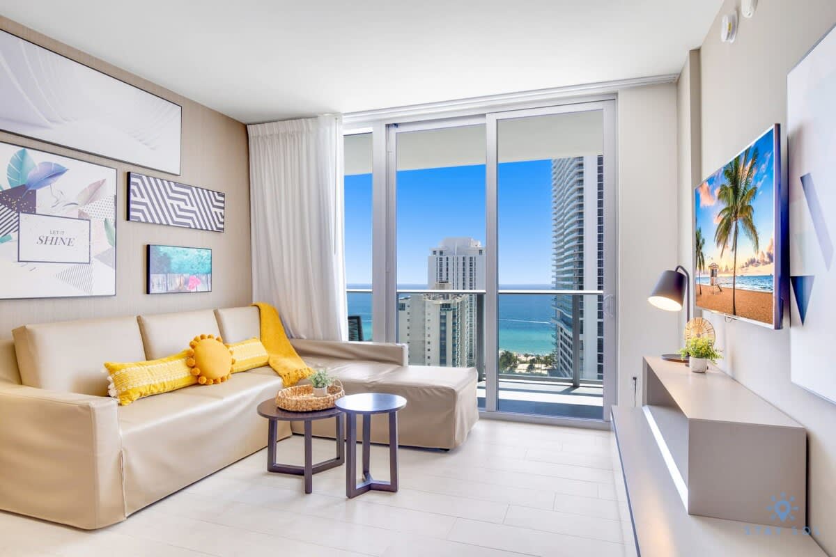 Awesome Ocean View and Amenities, Pools| 2 BR