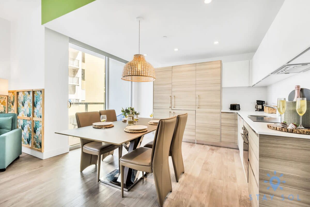 Cozy Apartment, Perfect Vacations, Near Beach