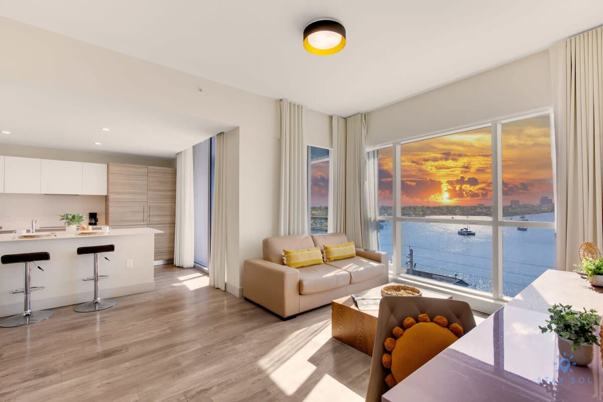 Bay View | Rooftop Pool + Gym | Hollywood Beach