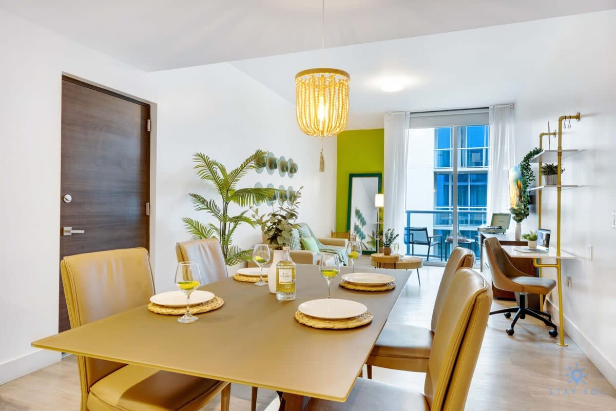 Hollywood Beach Broad–walk|Best Stay| Rooftop Pool