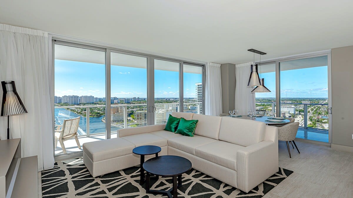 Luxury 3 Br|Corner Balcony|Panoramic View+ Pools - Foto 1