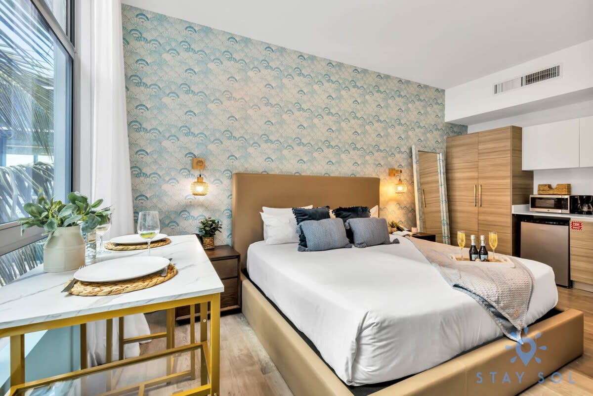 Best Stay|Rooftop Pool & Hot Tub+ Hollywood Beach