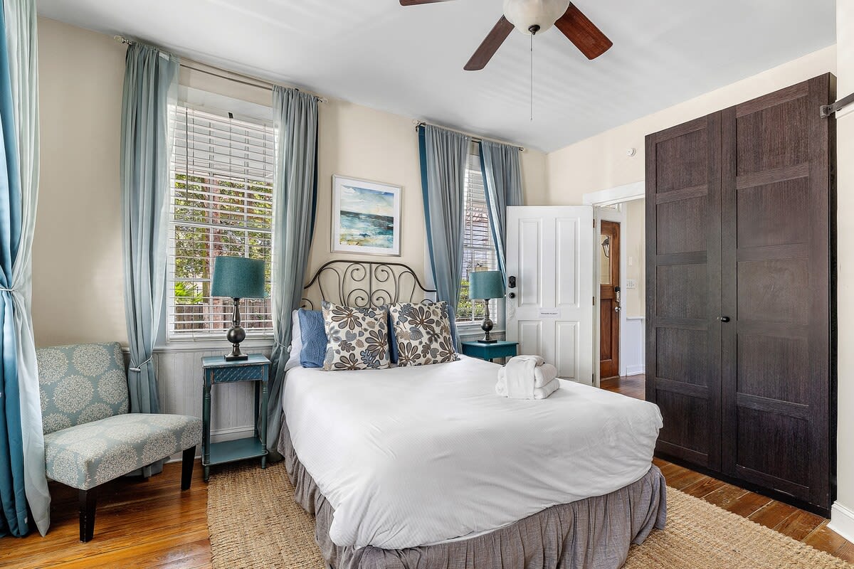 Bedroom #5: Queen Bed + En-Suite + Kitchenette + TV + Ceiling Fan