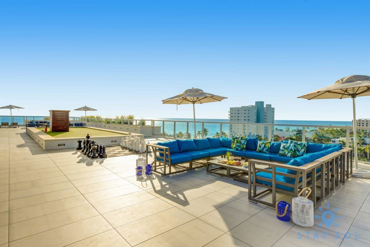 Your Best Stay- Rooftop Pool–Hollywood Beach — Hollywood, FL — vacation rental