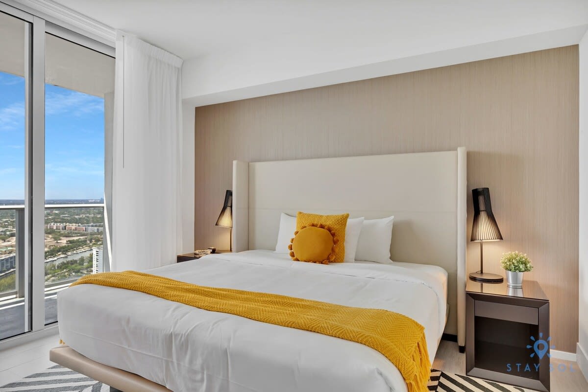 Prime Stay, Free Parking, Resort Pools