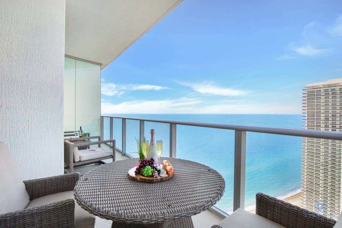 Upper Level Penthouse: Beach & Intercostal Views - Foto 1