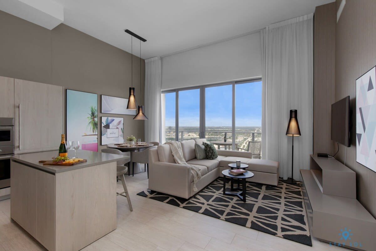 Stunning 1-Bedroom| Complementary Parking