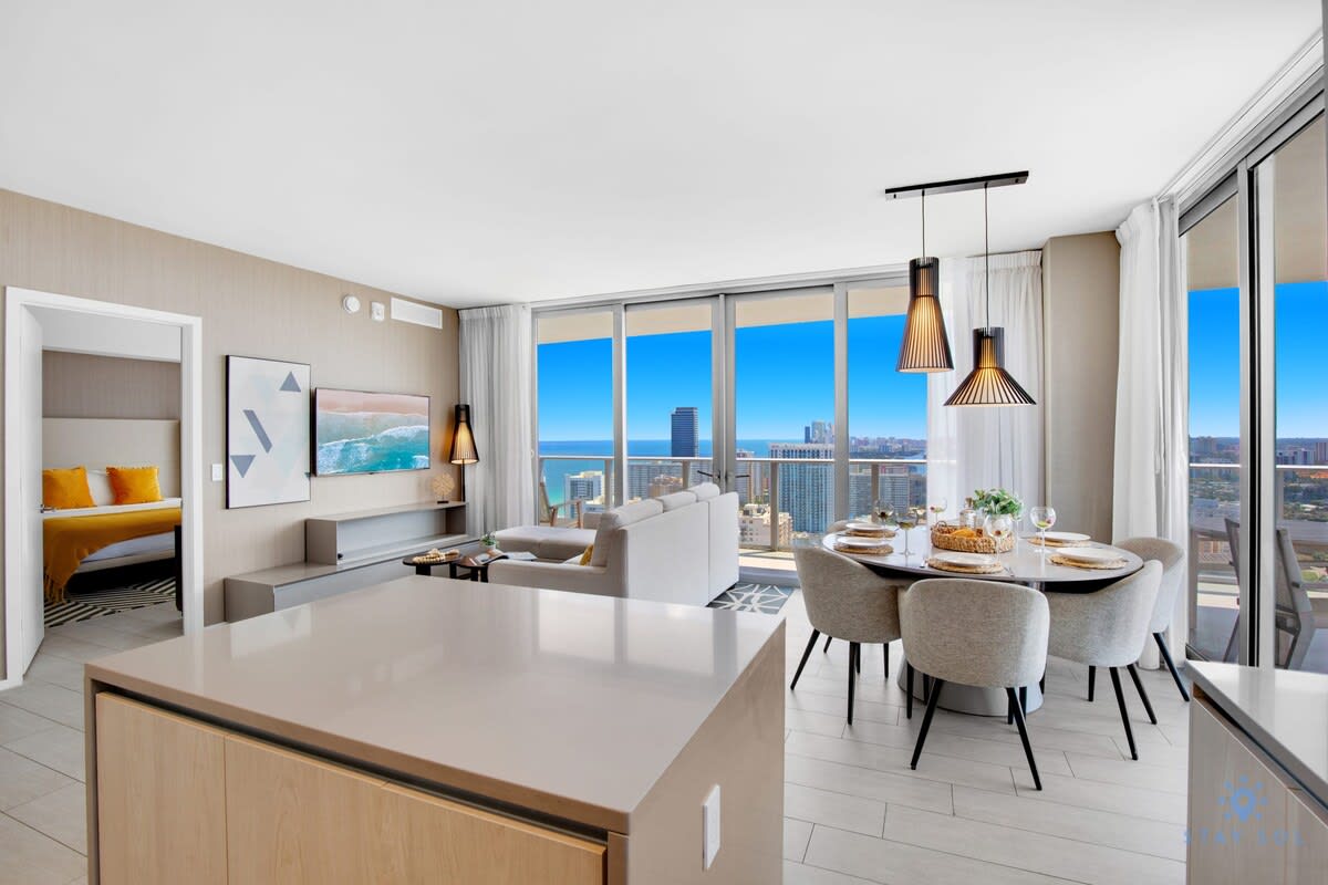 Luxury w/ stunning view |Balcony |Amazing Pools