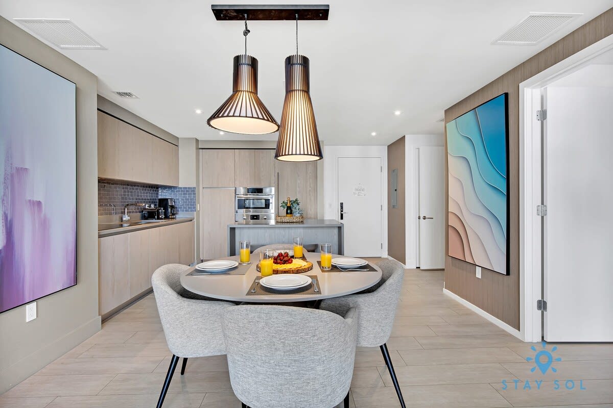 Luxury Condo| Ocean View| Complementary Parking