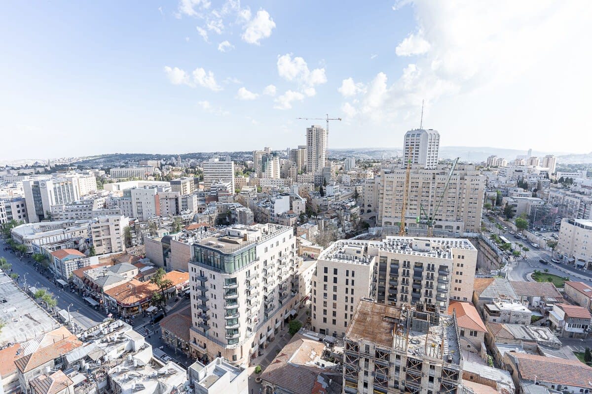 1 Bedroom in Savyon View Tower, Unit SW8 – City Center Jerusalem photo 48