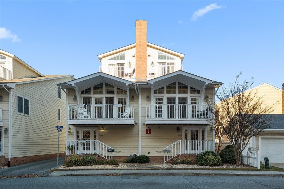 Large Four Bedroom Townhome Close to Boardwalk | Photo 2