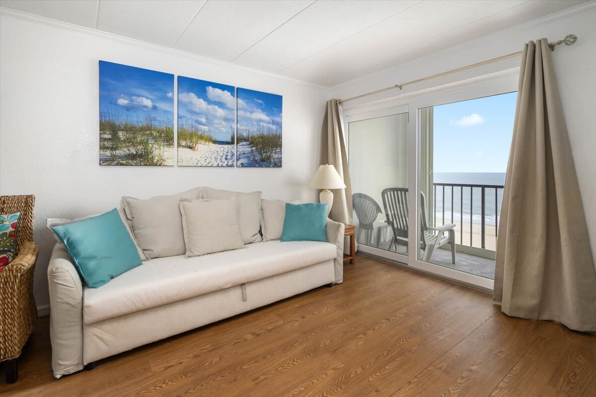 Oceanfront Condo with Great Ocean and Beach Views | Photo 2