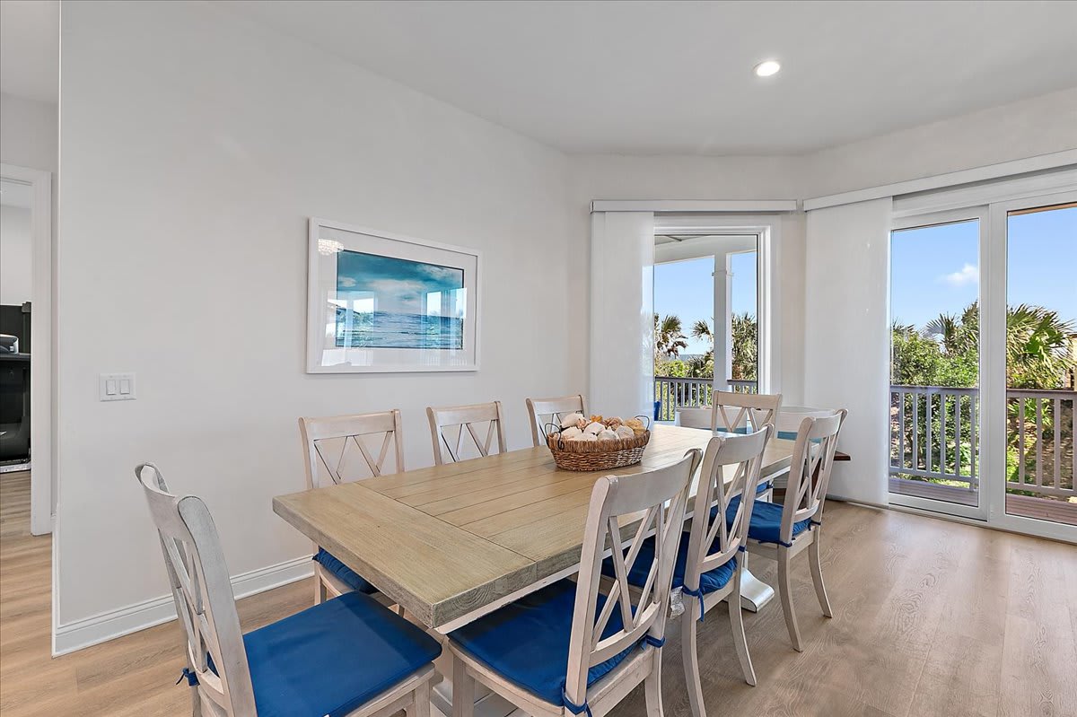 Seaview | Wren Beach Rentals by Portoro