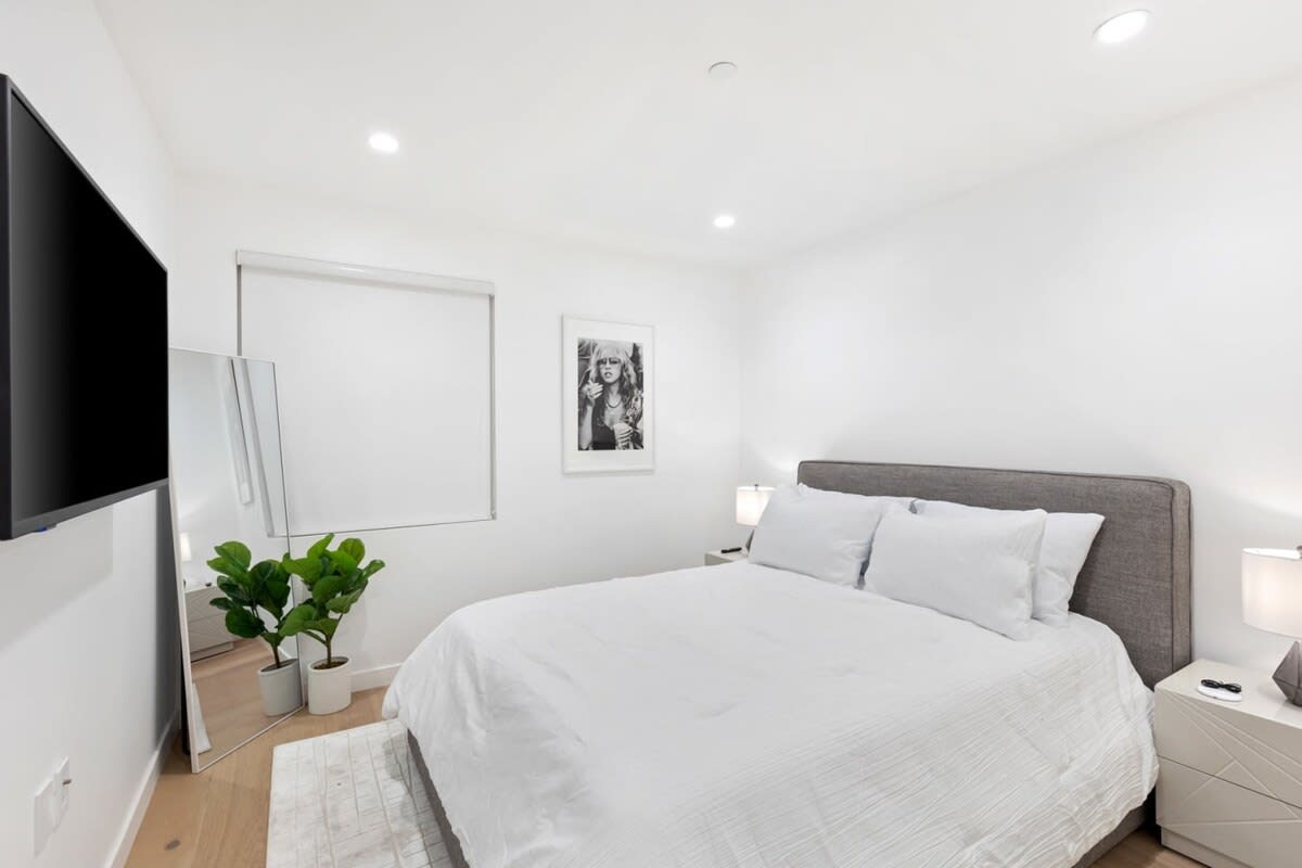 Downstairs bedroom