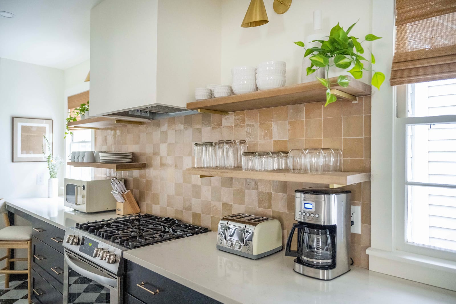 Fully equipped kitchen with everything you need to cook a meal