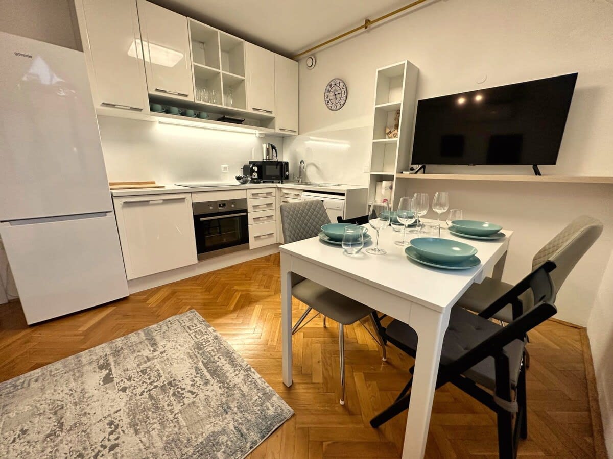 Charming City Loft Apartment with Free Parking - Foto 1