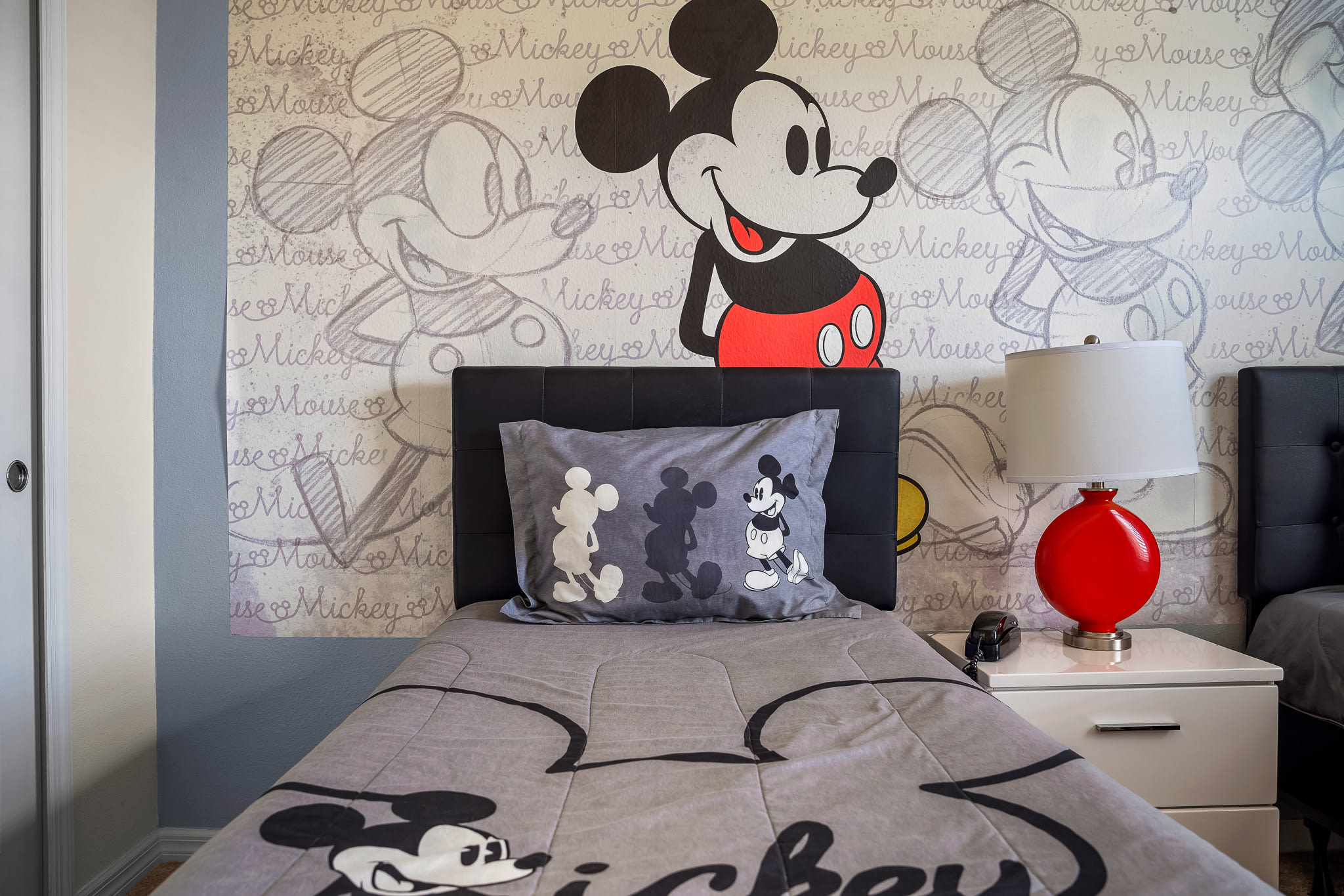 Heated Pool + FREE Waterpark  + Lazy River + Spa