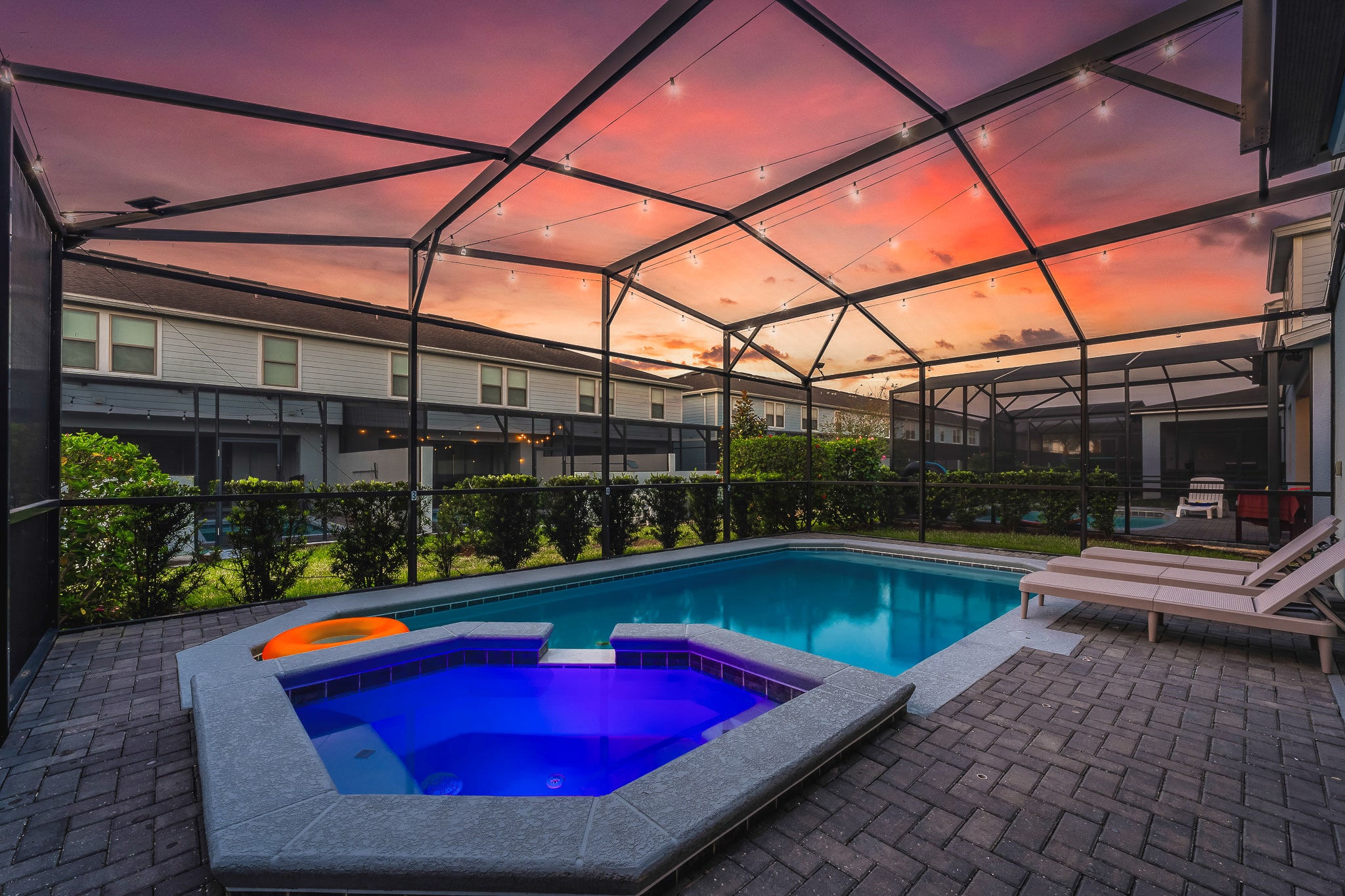 Family villa w/ private pool near Disney