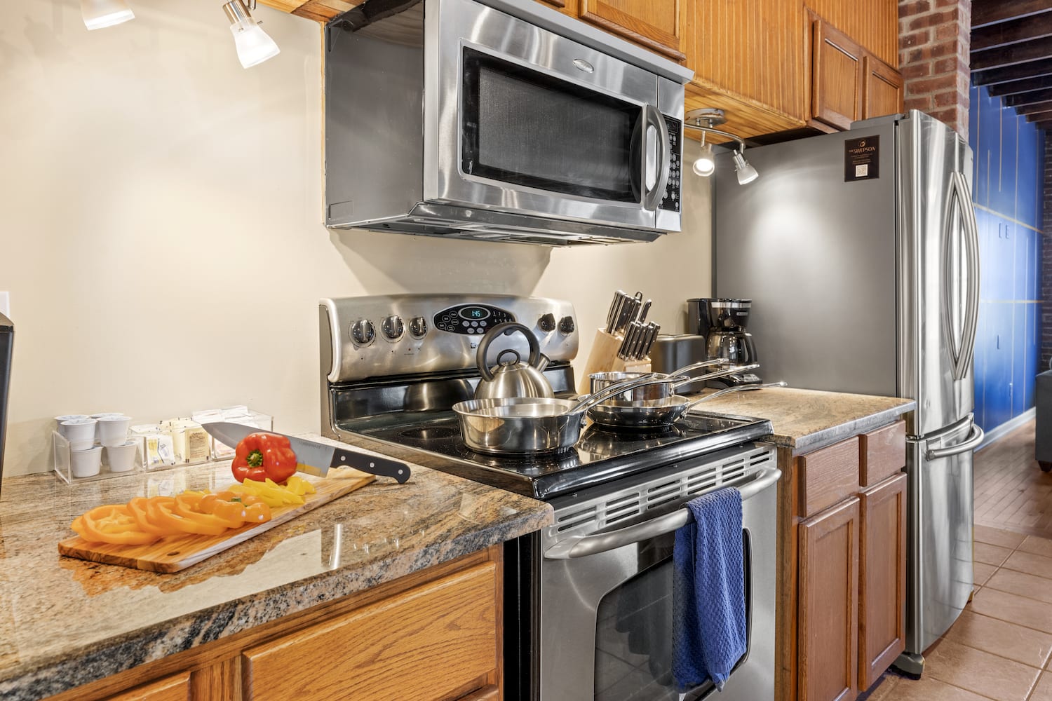 KING Sleep8 4Bed 3BR 2BA Swepson Loft 301 - Photo 17