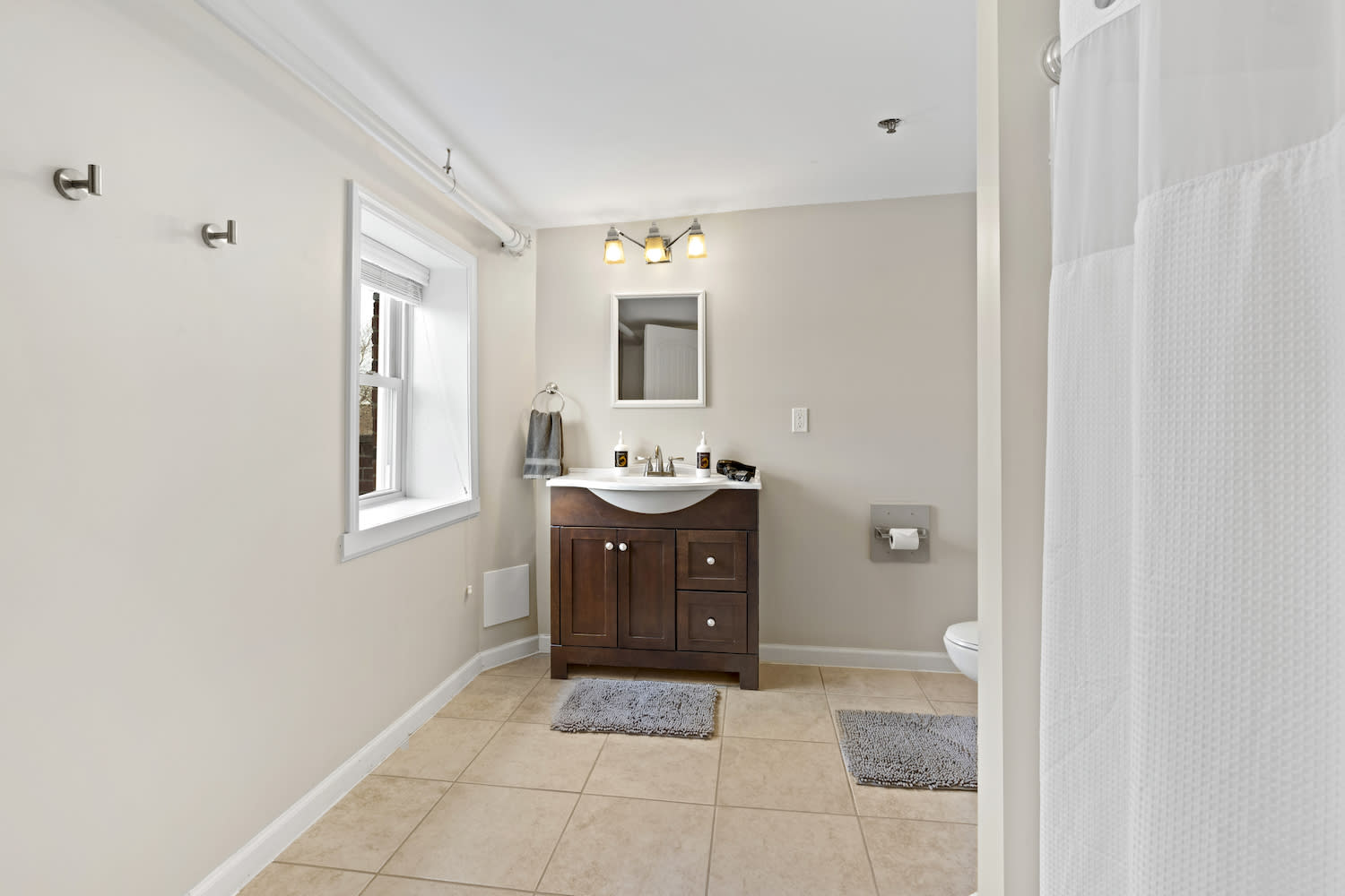 KING Sleep8 4Bed 3BR 2BA Swepson Loft 301 - Photo 45