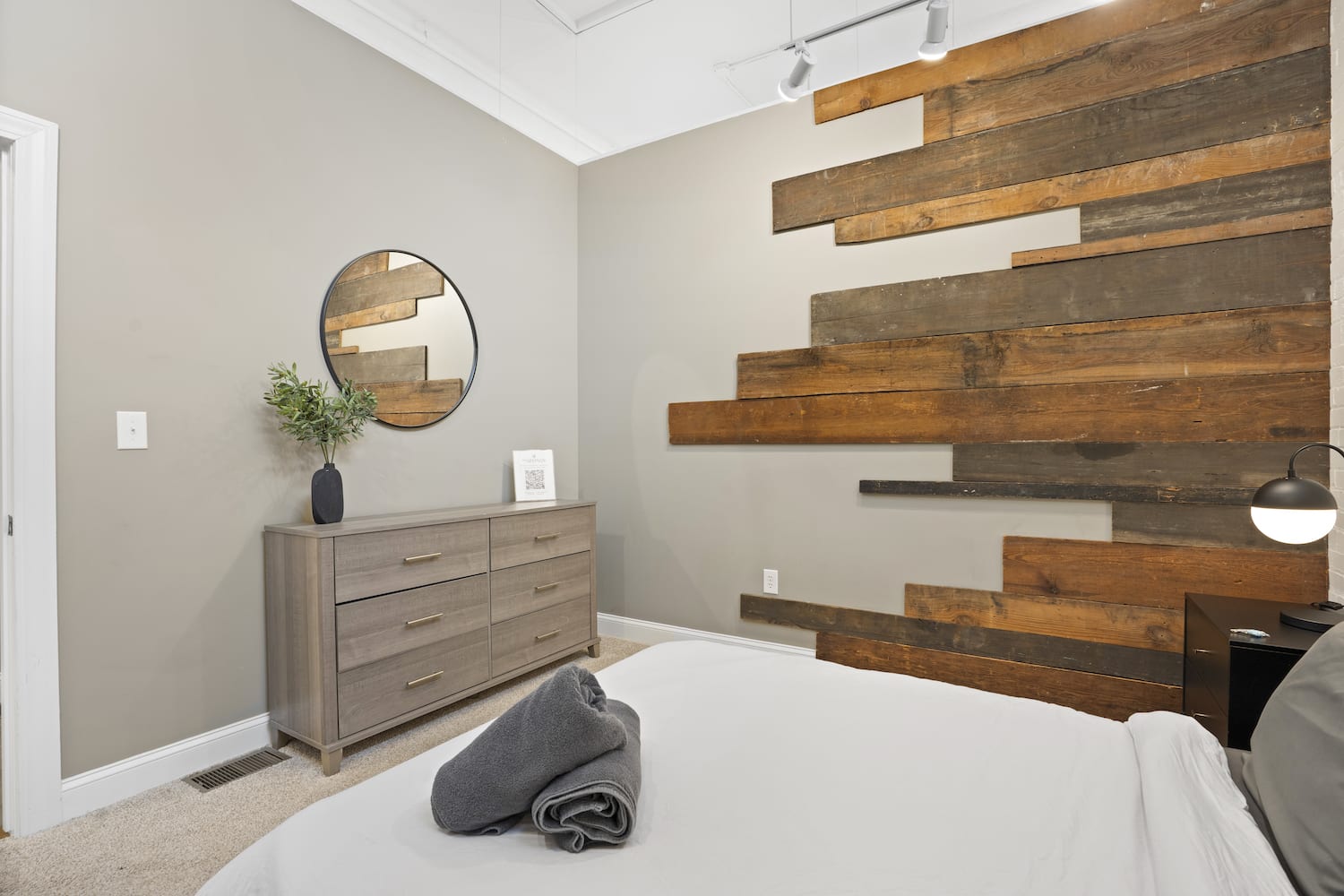 KING Sleep10 5Bed 4BR 2BA Swepson ICON 102 - Photo 47