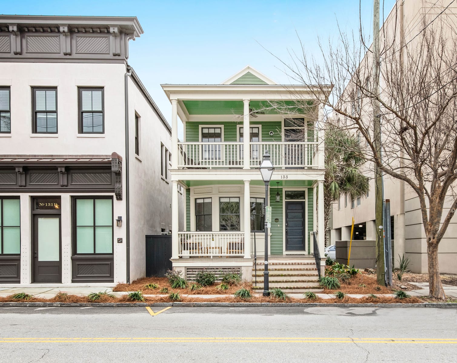 Welcome to your downtown charleston rental! Explore all things downtown by foot!