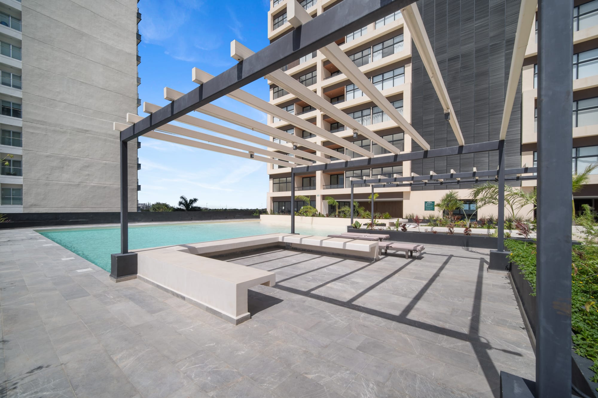Baltia Luxurious One Bedroom Ap 4