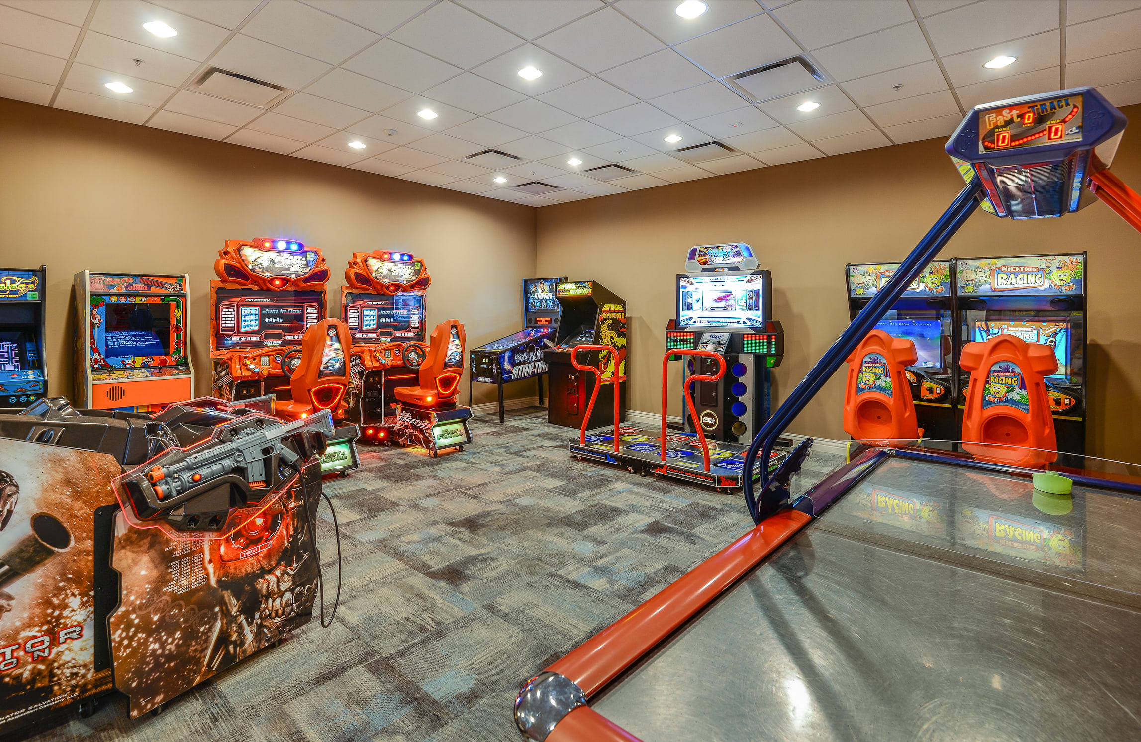 Villa w/ Heated pool & FREE Waterpark near Disney