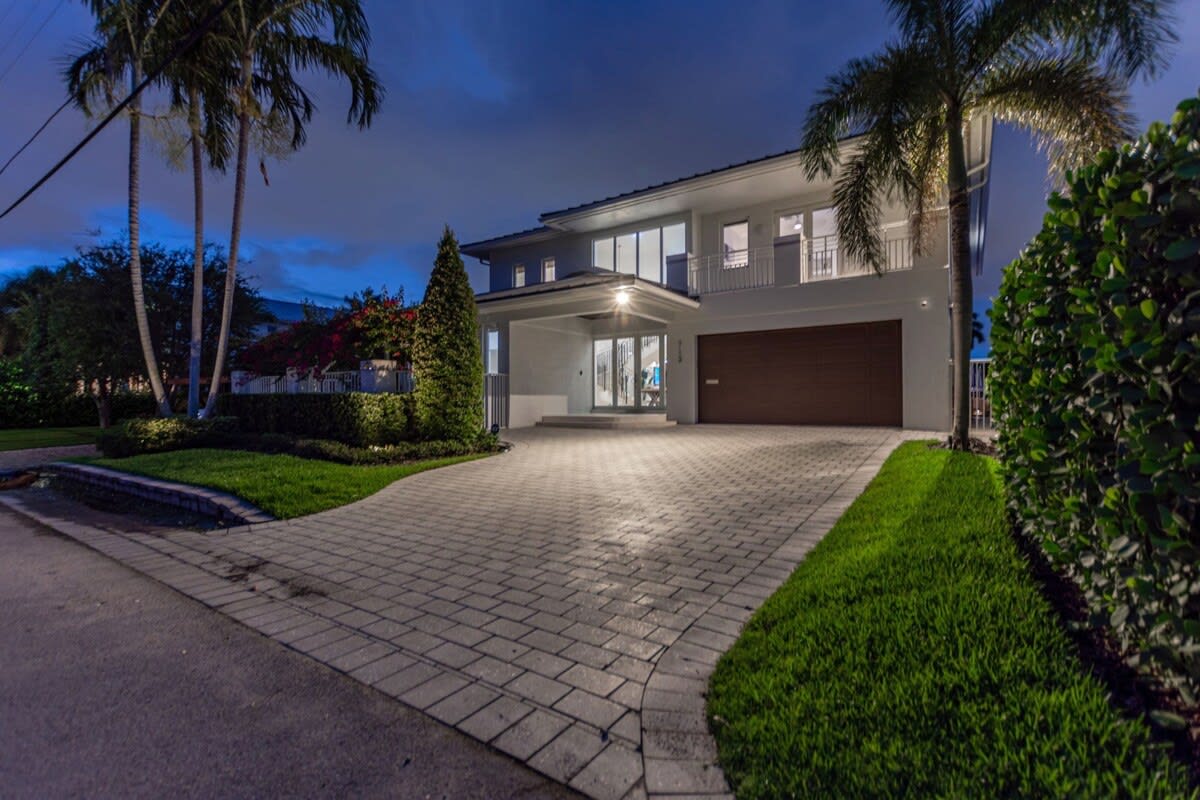 Ample parking available, including a spacious driveway for easy access.