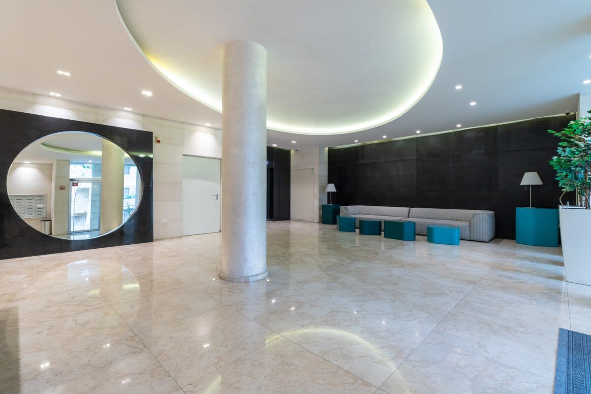 Spacious Downtown Retreat with Terrace and Parking photo 20