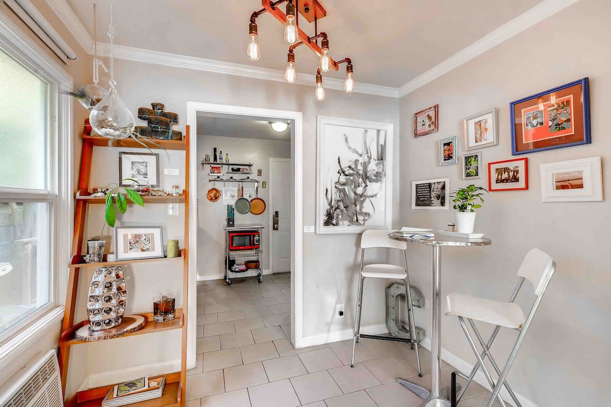 Smart, Eclectic ART HOUSE near the beat.