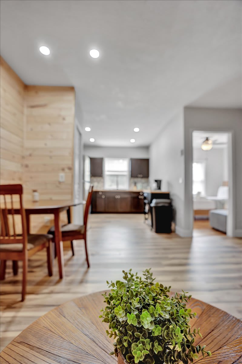 Stylish Pocono 1BR | Firepits Pickleball | Pets OK