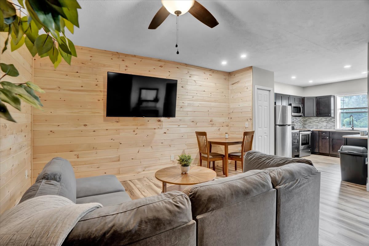Stylish Pocono 1BR | Firepits Pickleball | Pets OK — Barrett Township, PA — vacation rental