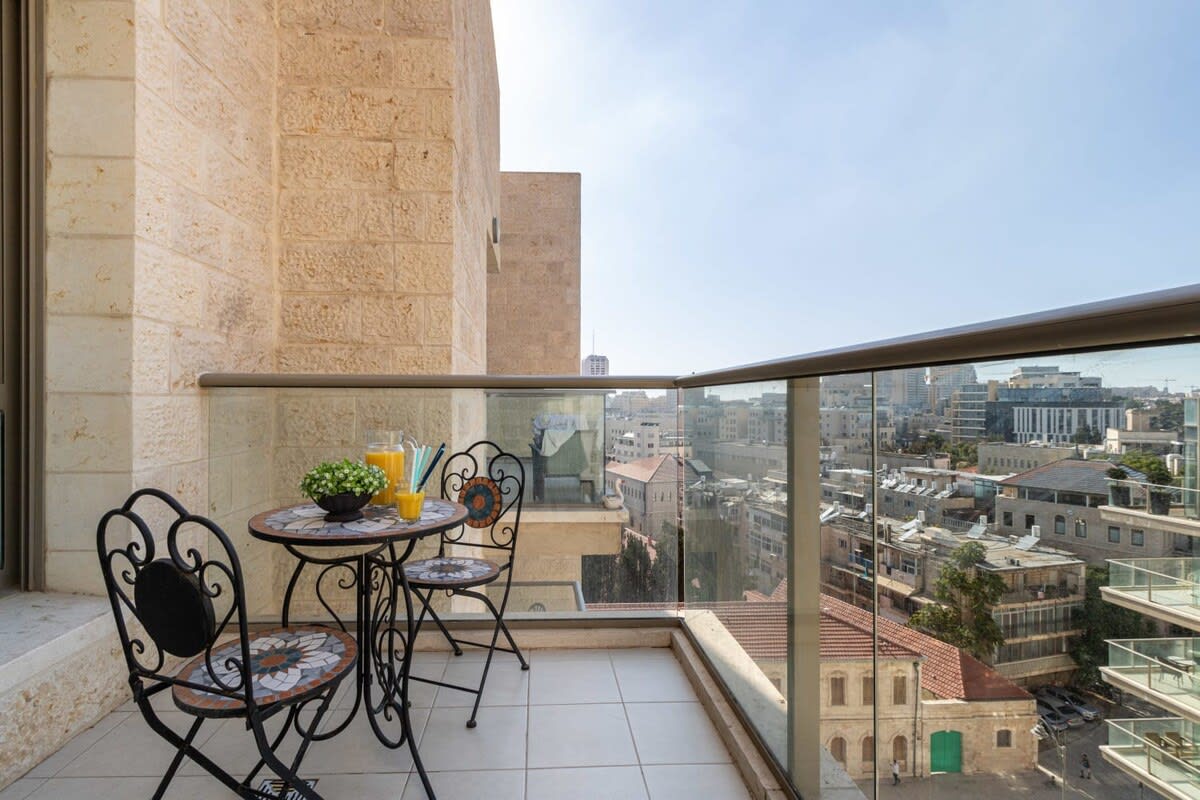 Mini Penthouse With Perfect balcony for SUKKAH photo 9