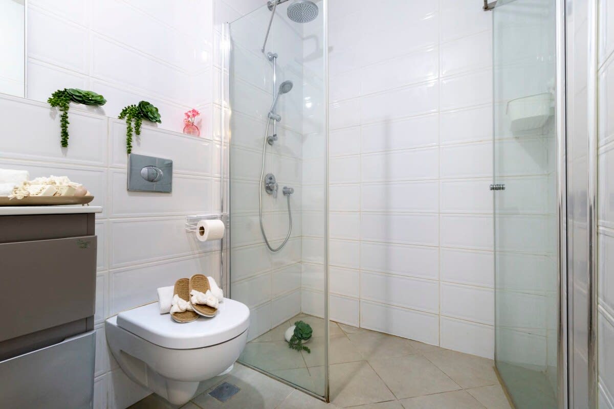 Low floor 1 bedroom parking downtown Jerusalem photo 20